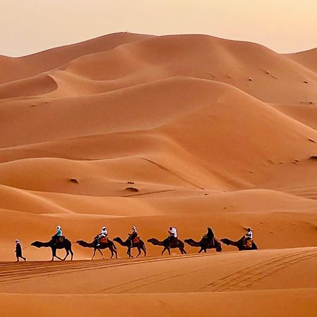 Hotel Sahara camel trek camp Merzouga Exterior foto