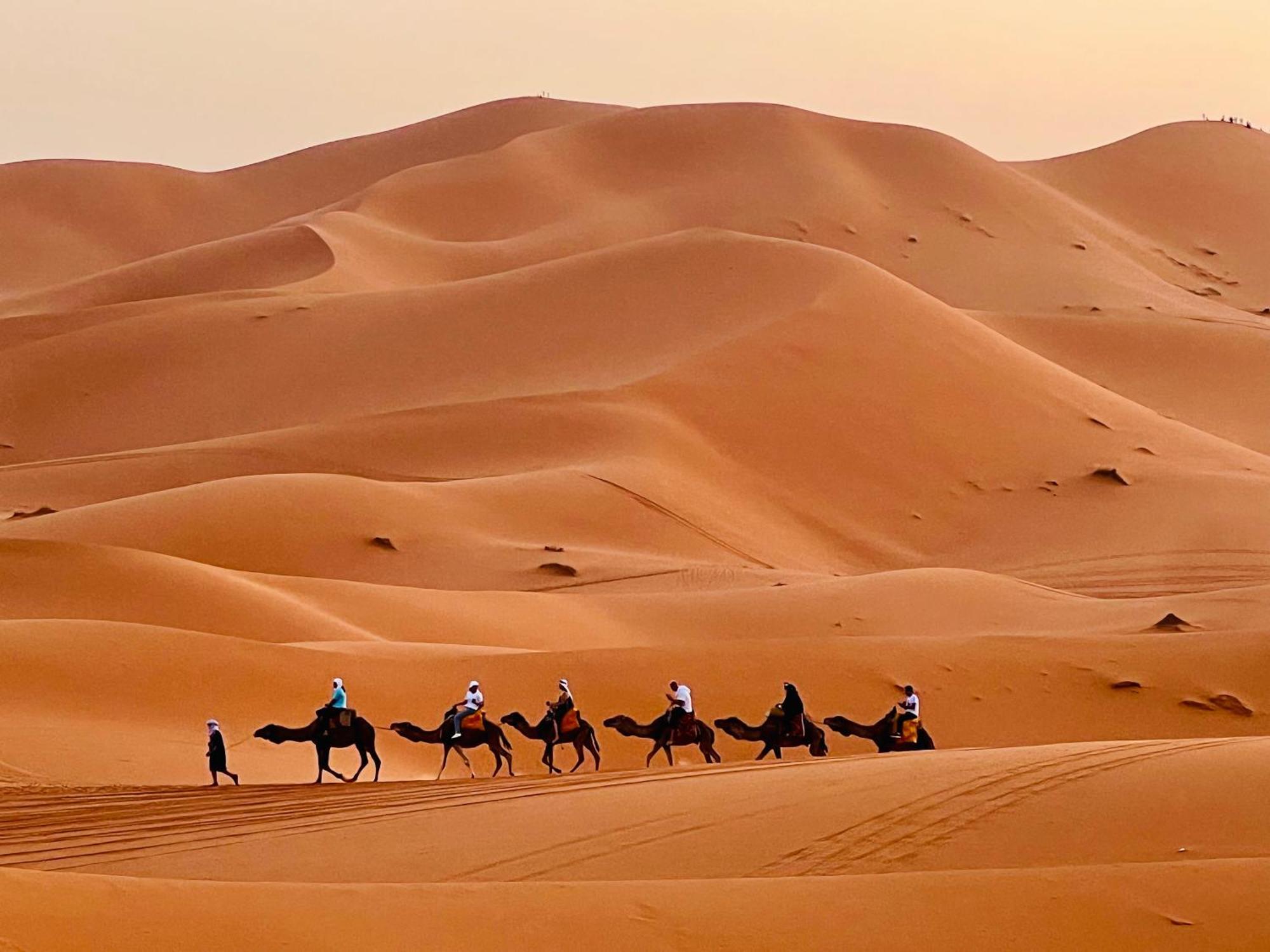 Hotel Sahara camel trek camp Merzouga Exterior foto